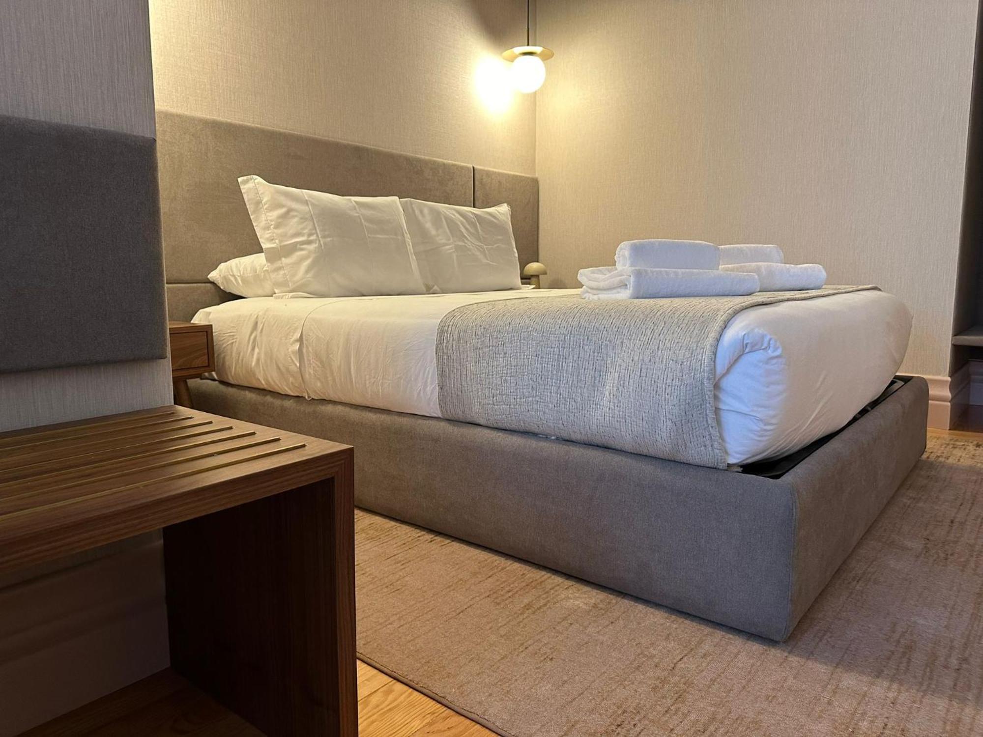 Lit Apartments - Clerigos ปอร์โต ภายนอก รูปภาพ